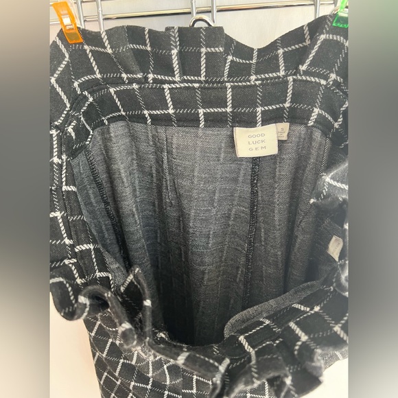 Black Plaid Pants - Ruffled - Picture 5 of 5